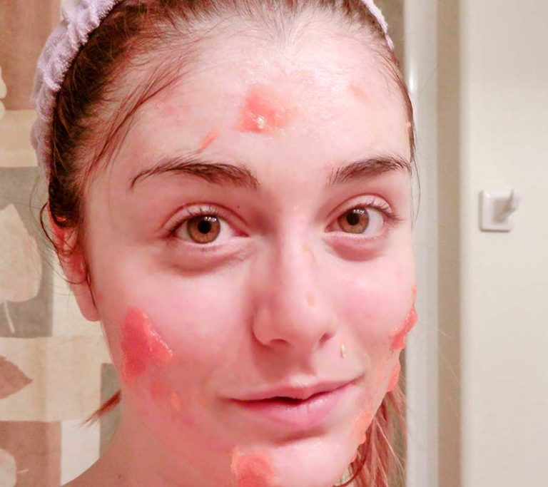 4 Tomato Face Masks Get Flawless Skin Without Makeup The Everyday
